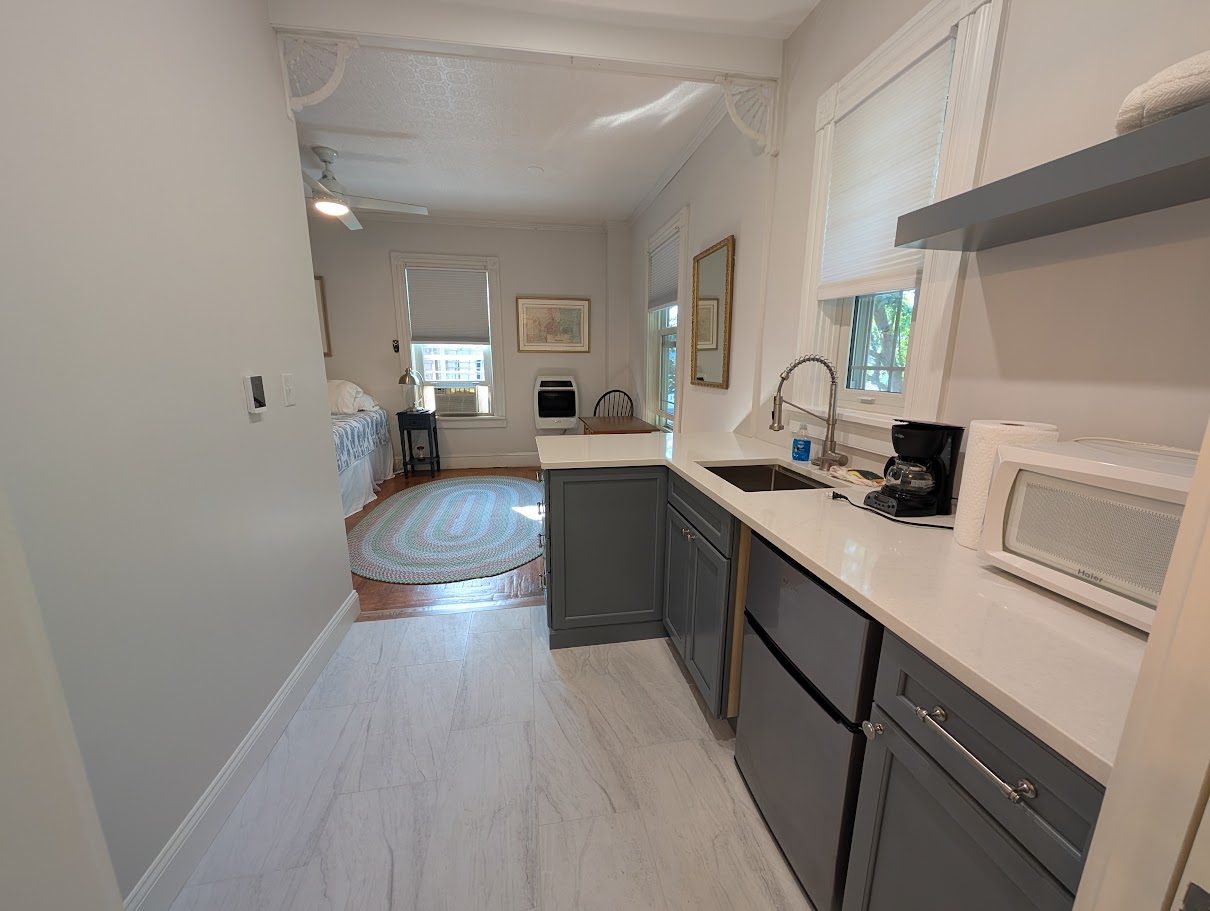 Kitchenette in the 2nd floor suite