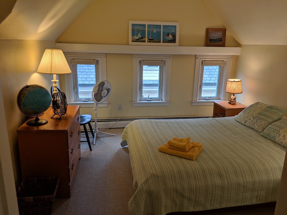 Second queen bedroom in the 3rd floor suite